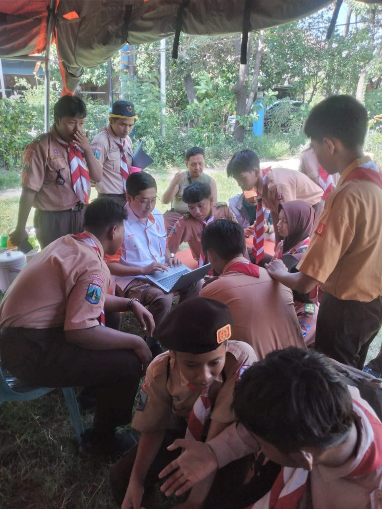 orari lokal surabaya